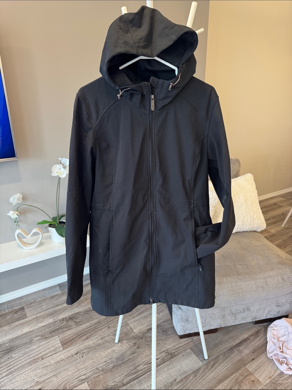 Lole - Womens Black Hooded Softshell Jacket